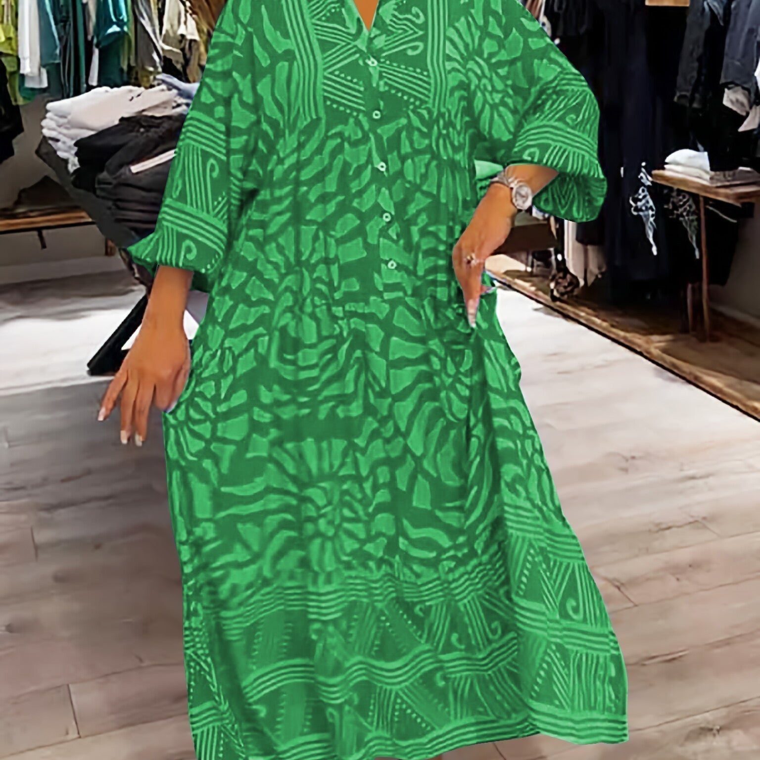 Ilona | Vestido con escote en V y estampado
