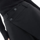 Pantalón ancho asimétrico