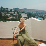 Vestido Olivia – Elegancia moderna con espalda descubierta