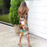 Stefka | Vestido elegante con estampado abstracto, tipo wrap para mujeres