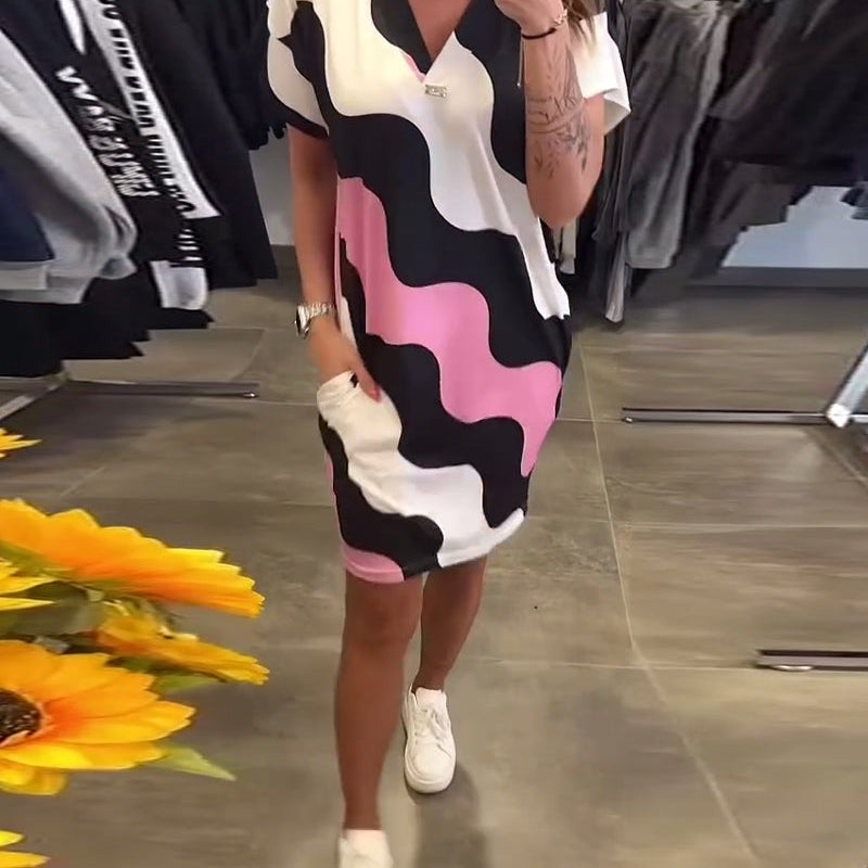 Karina | Vestido con estampado de olas y escote en V