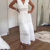 Aurélie | Elegante vestido de encaje con escote en V