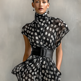 Vestido Maxi de Chiffon con Estampado de Lunares y Cuello Alto