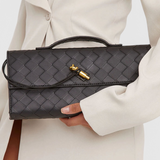 Melanie | Clutch con Detalle de Nudo Dorado
