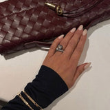 Melanie | Clutch con Detalle de Nudo Dorado