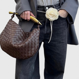 Gerda | Bolso Woven con Asa Dorada