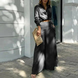Conjunto de verano con camisa anudada y pantalón palazzo de cintura alta