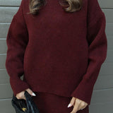 Conjunto de falda y jersey de punto