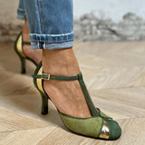 Taviana | Zapatos de charol con tiras en T y punta cerrada