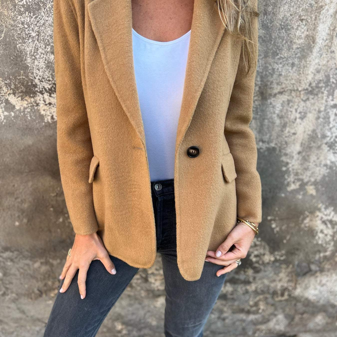 Abrigo estilo blazer